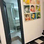 San Lorenzo Rollis Apartment