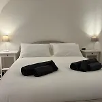 San Lorenzo Rollis Apartment
